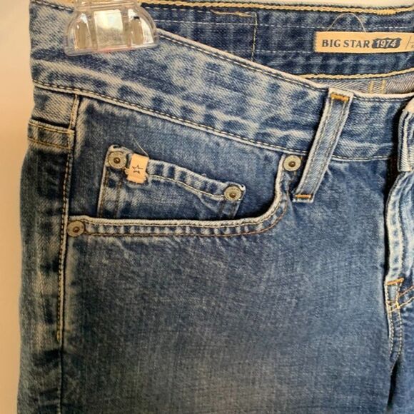 Big Star Joey Boyfriend Distressed Denim Short - Picture 3 of 6